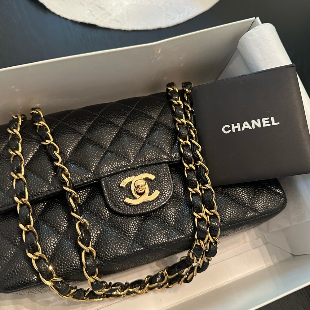 CHANEL-Caviar Quilted Small Double Flap black